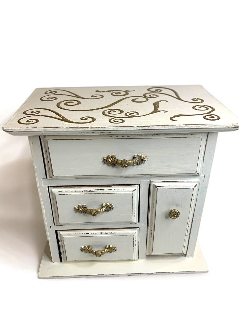 Shabby Chic White Goldtone Distressed Tabletop Jewelry Box 8"l x 7.5"h