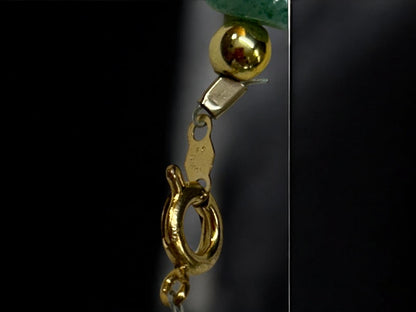 Green Chip Bead Stone Beaded 7.75 Inch Bracelet Goldtone Spring Clasp
