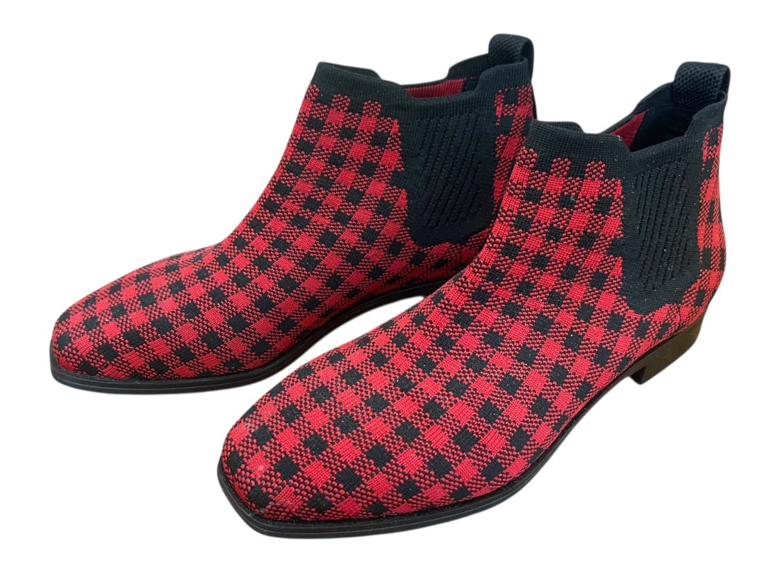 Size 39 (US 8)  Vivaia Womens Pull On Water Repellent Boots Ryan Red Black