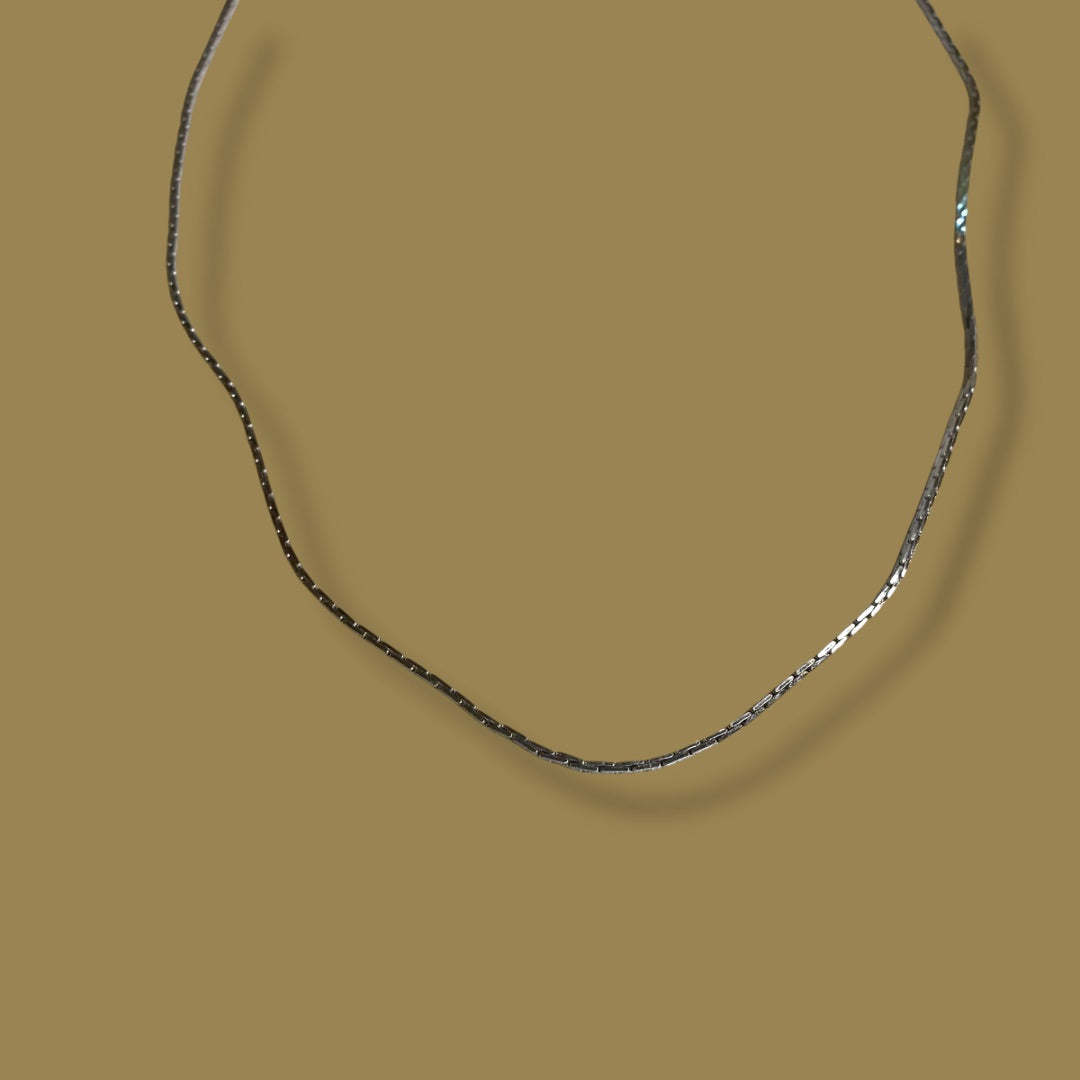 Silvertone Box Chain Necklace 24 Inch Spring Clasp