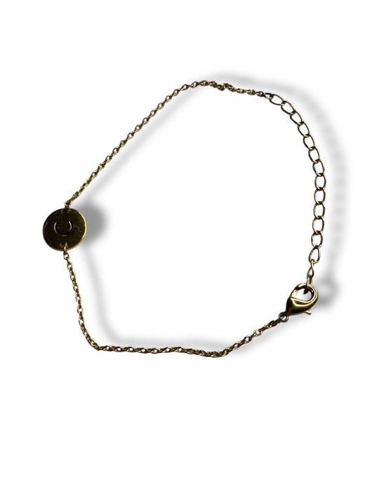 Delicate Goldtone Chain Bracelet "C" Charm Medal 5.5-7.5"