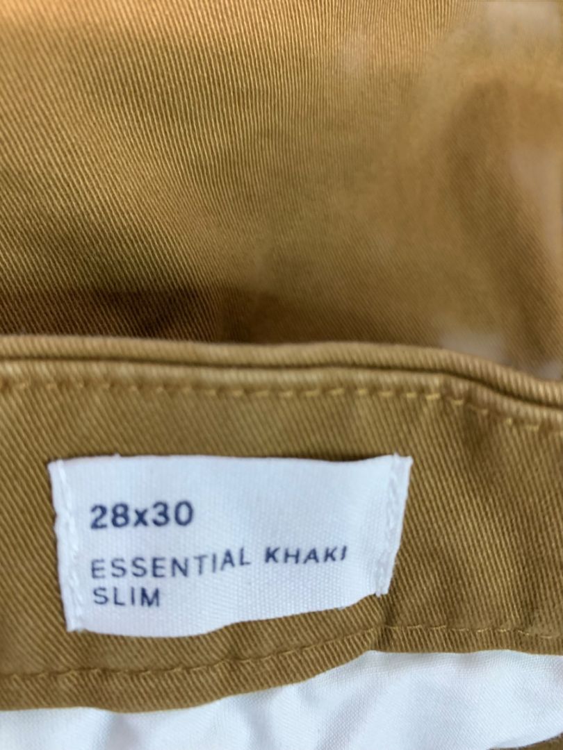 Size 28 x 30 Gap Mens Essential Khaki Slim Brown Pants