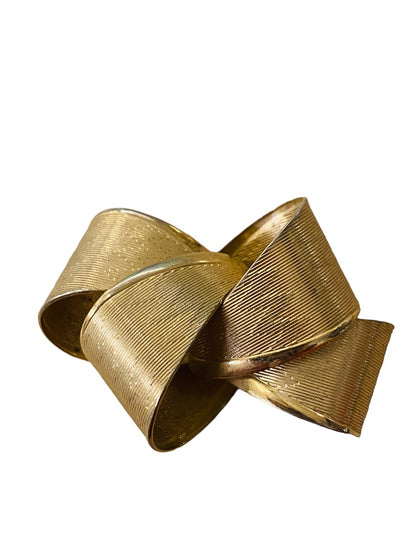 Goldtone Bow Textured Chevron Texture Brooch Pin Dimensional 1.8"