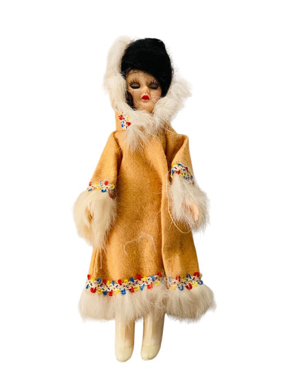 1960s ARCO Miss Alaska Eskimo  Dolls of the World Set Sleep Awake Eyes 8"