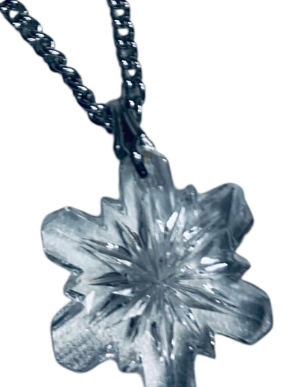Vintage Silvertone Necklace Acrylic Clear Snowflake Pendant 18 or 20 Inch
