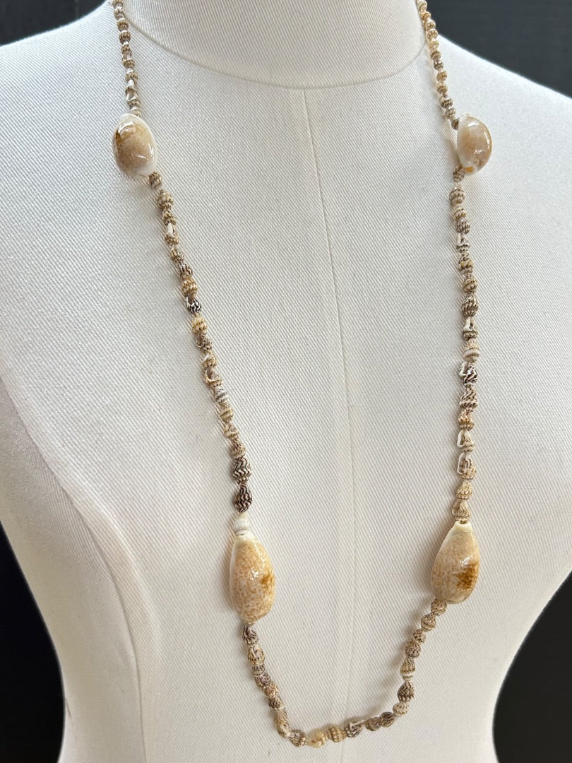 Shell Necklace Beach Overhead Seashells Strand String 34 Inch