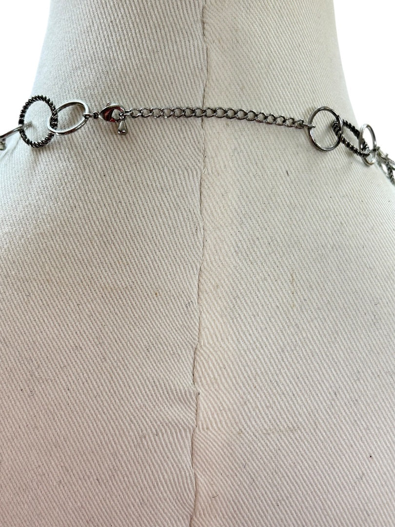 Silvertone Open Circle Necklace Twisted Design 17-19 Inch