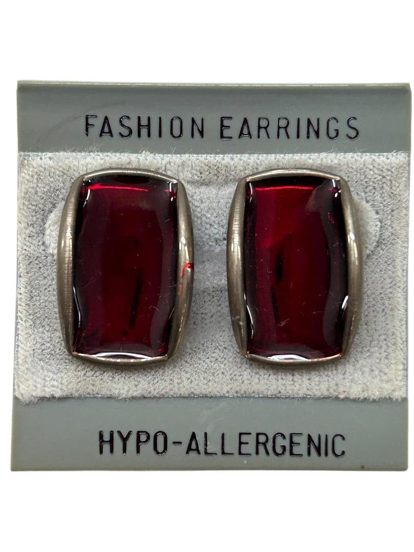 Vintage Fashion Earrings Post Pierced Red Silvertone 1 Inch