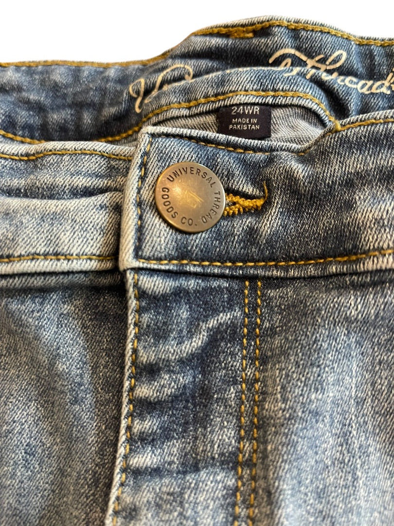 Size 24W Universal Thread Distressed Denim Shorts Plus Size Cuffed Womens Jean