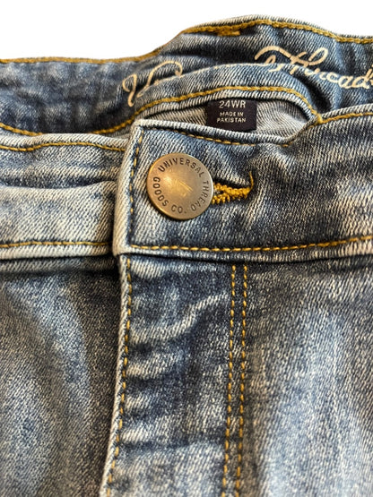 Size 24W Universal Thread Distressed Denim Shorts Plus Size Cuffed Womens Jean