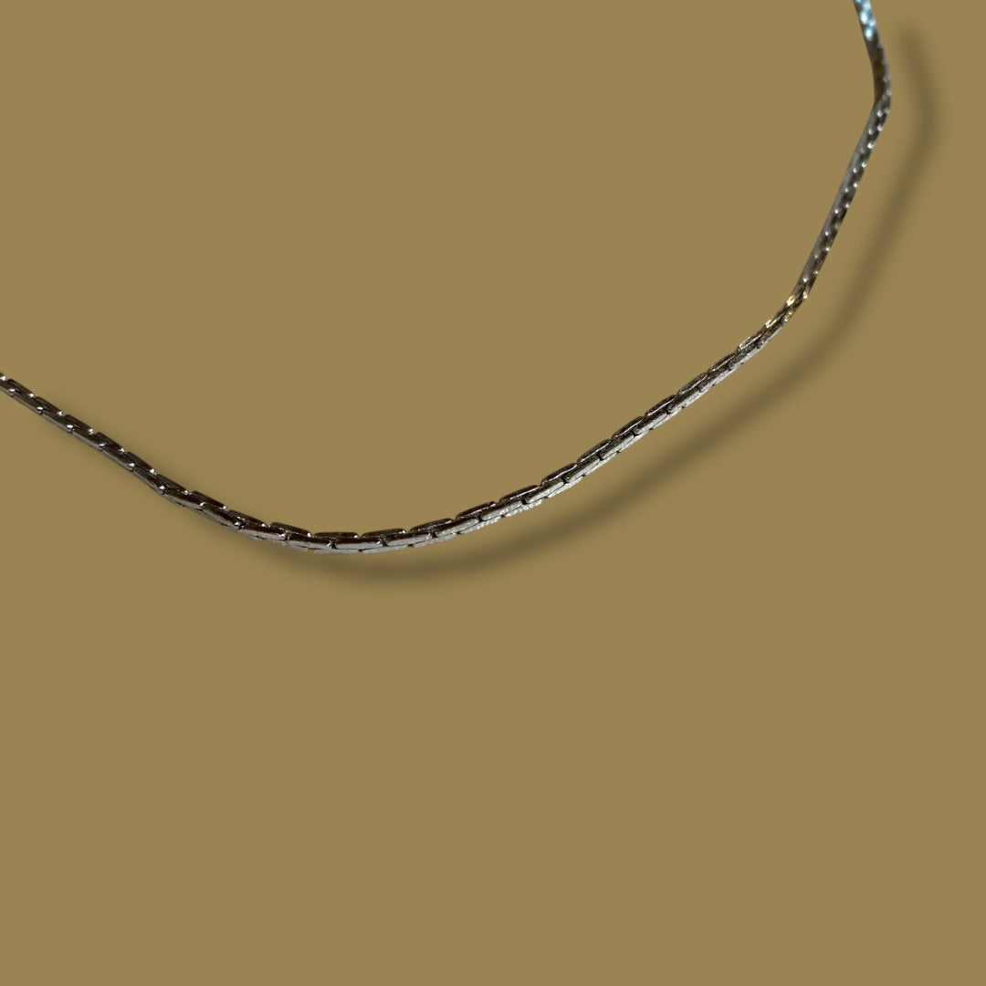 Silvertone Box Chain Necklace 24 Inch Spring Clasp