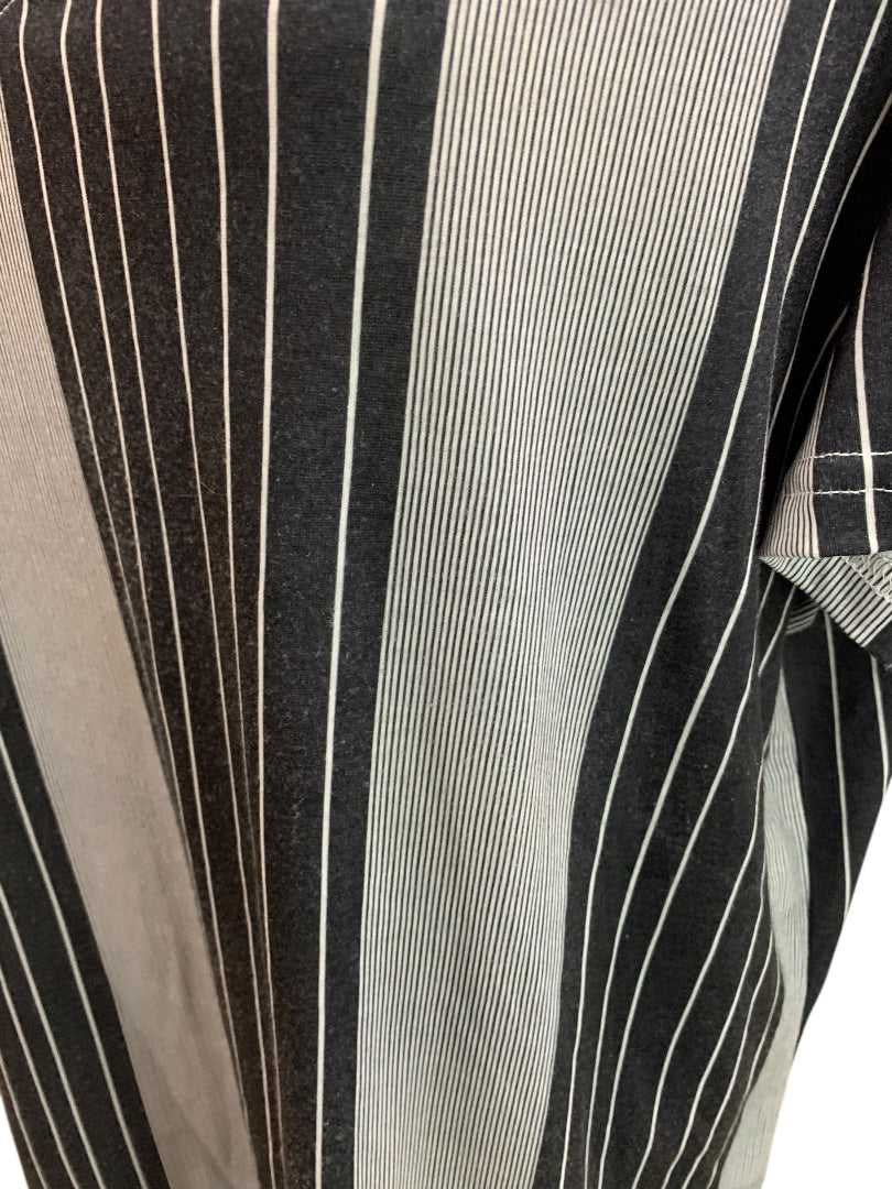 2XL Womens V-Neck Tshirt Vertical Stripe Black White