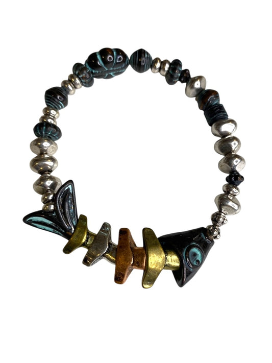 Funky Mixed Metals Beaded Acrylic Fish Stretch Bracelet