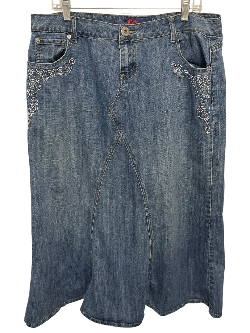 Size 16W Mwah Jeans Denim Skirt Midi Y2K Embellished Pockets