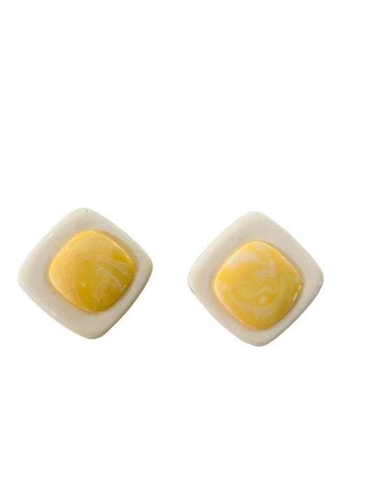 Vintage Acrylic Clip On Non-Pierced Earrings Yellow Cream Square 1.25" Retro