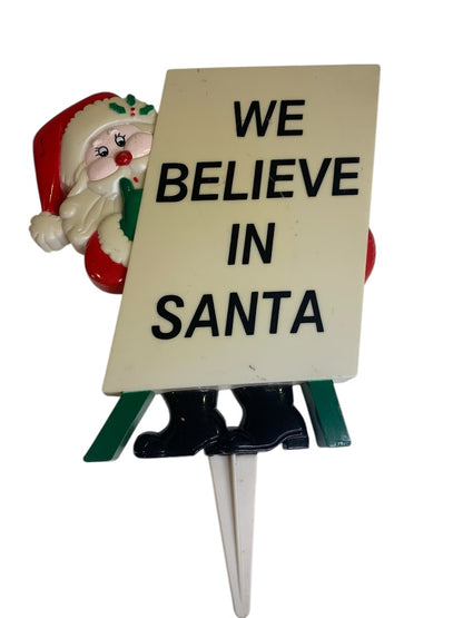 JSNY We Believe in Santa Plastic Christmas Yard Lawn Stakes Decor 1990s