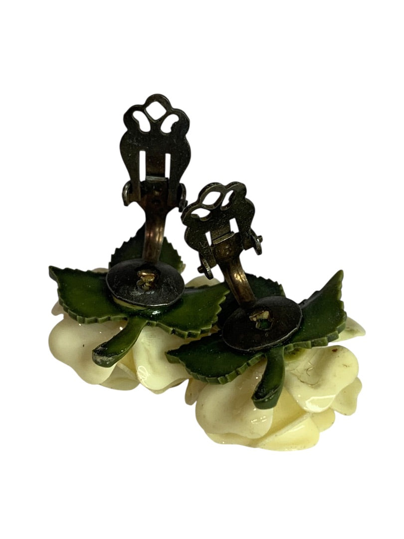 Vintage Clip On Earrings Non-Pierced Dimensional Cream Rose 1" Diameter