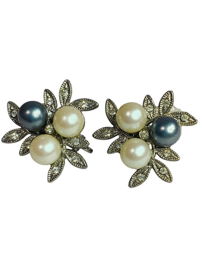 Silvertone Non-Pierced Screwback Earrings Faux Pearl Cluster 1 Inch