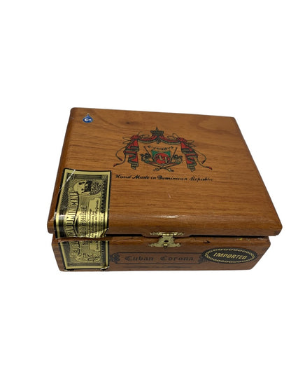 Arturo Fuente Wooden Cigar Box Hinged Clasp Stickers