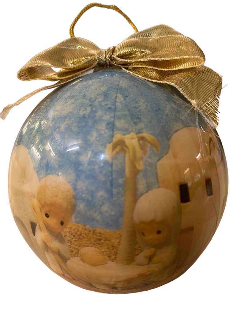 Enesco Vintage 1991 Christmas Plastic Ornament Precious Moments Nativity Scene Ball