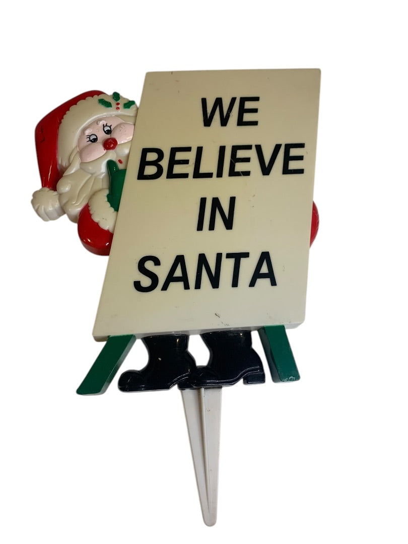 JSNY We Believe in Santa Plastic Christmas Yard Lawn Stakes Decor 1990s