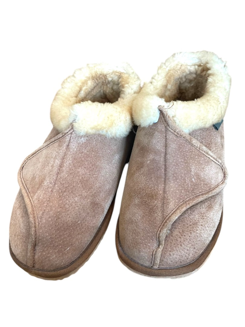 Size 11 (Mens 9) Cloud Nine Adjustable Wrap Sheepskin Slipper Brown Unisex