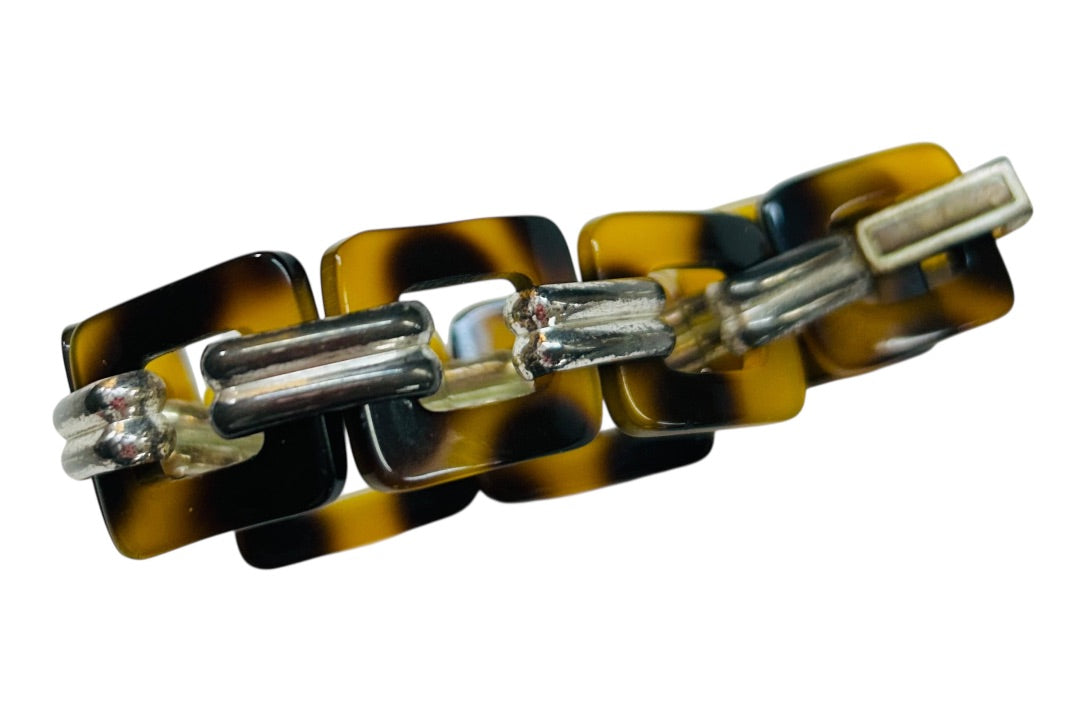 Vintage Acrylic Silvertone Link 7.75 Inch Bracelet Foldover Clasp