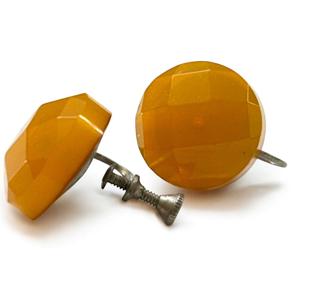 Vintage Butterscotch Faceted Acrylic Screw Back Non-Pierced Earrings .5 Inch