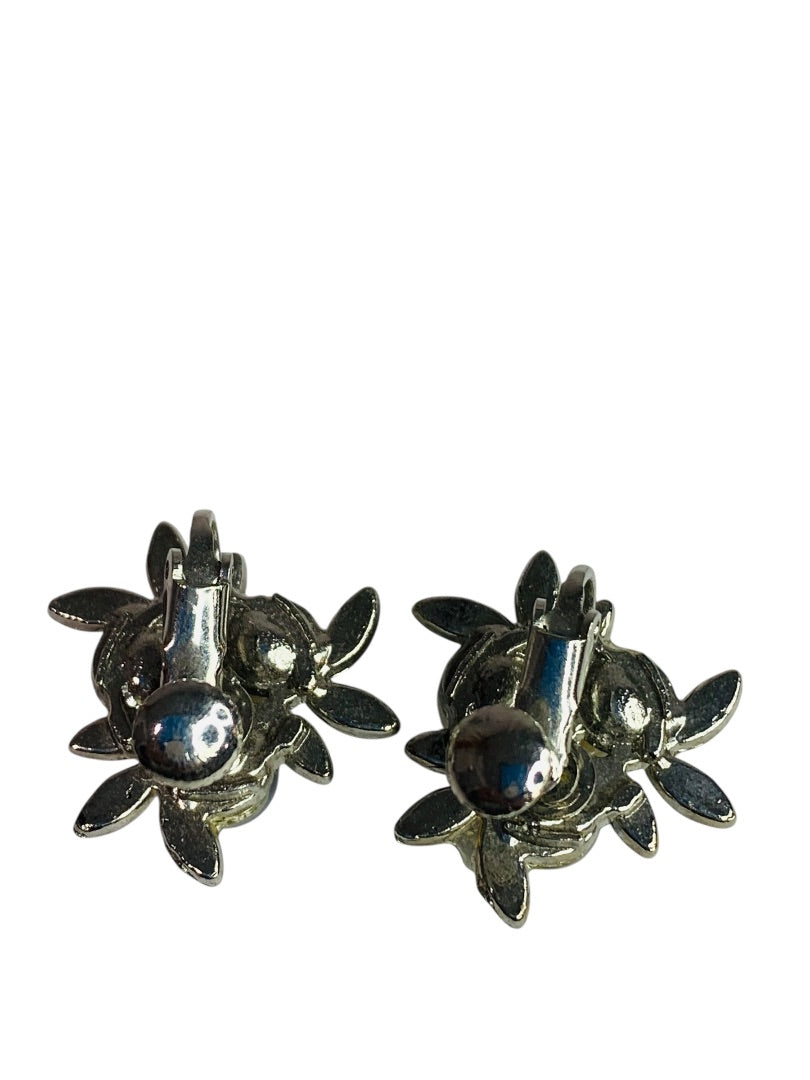 Silvertone Non-Pierced Screwback Earrings Faux Pearl Cluster 1 Inch