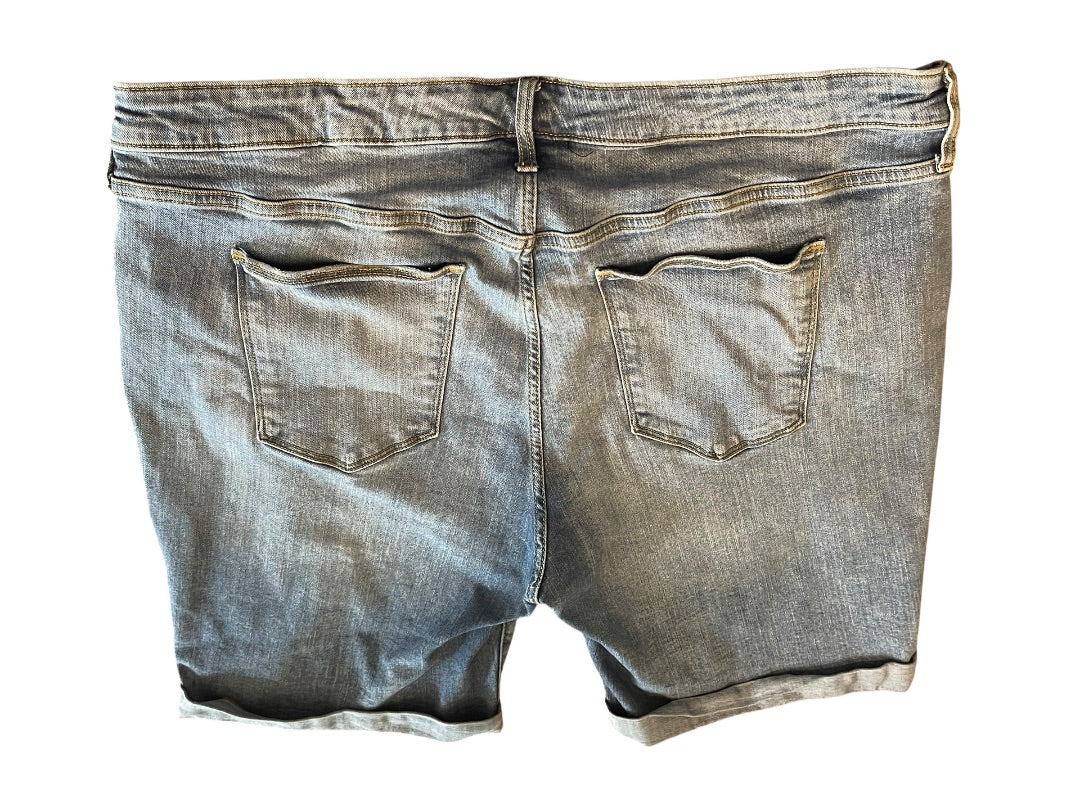 Size 24W Universal Thread Distressed Denim Shorts Plus Size Cuffed Womens Jean