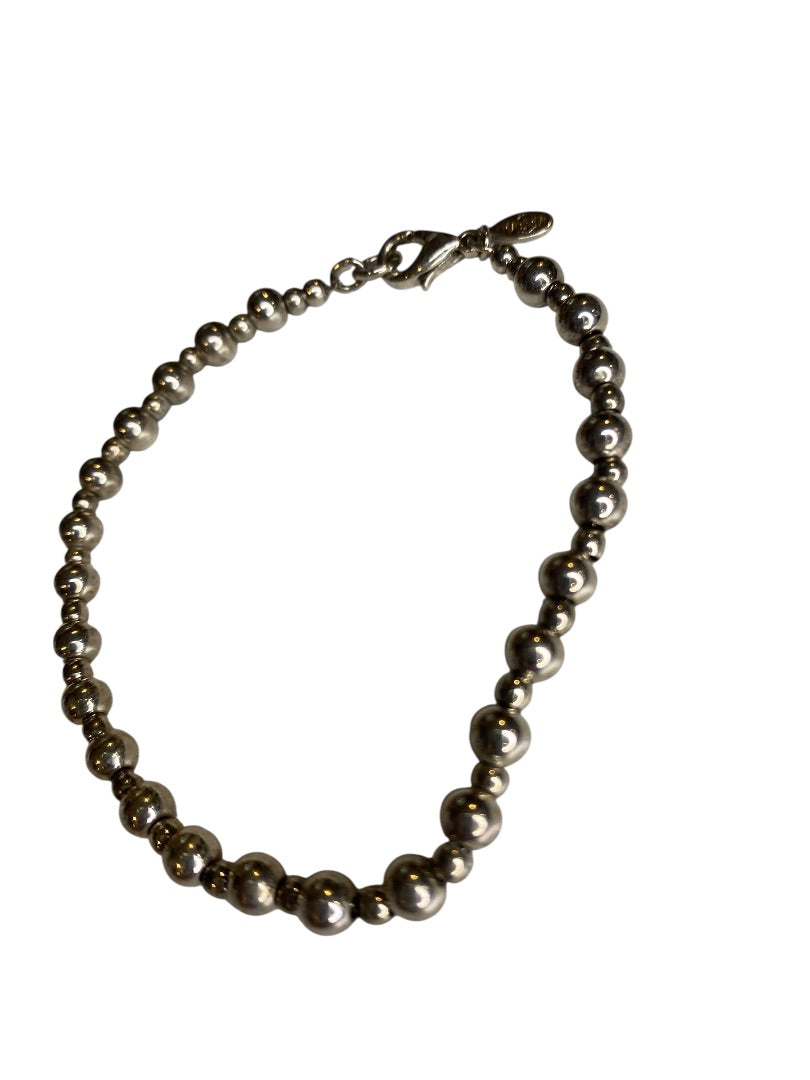 Silvertone Beaded Bracelet 7.5" Lobster Clasp