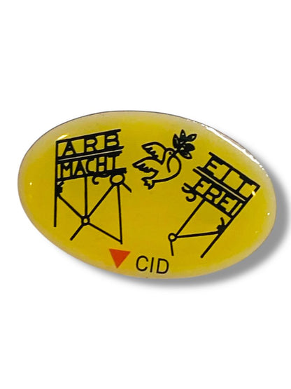 Vintage Resin Pin 1" Oval CID ARB Macht Eit Fret
