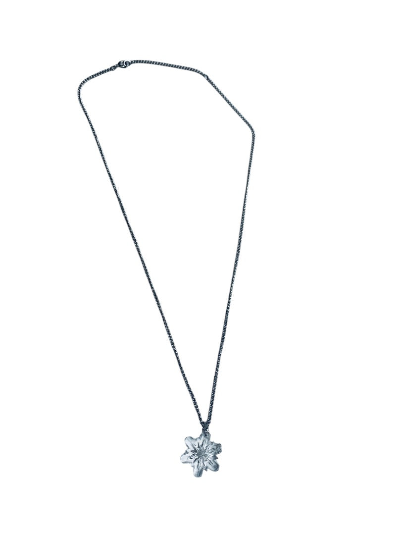 Vintage Silvertone Necklace Acrylic Clear Snowflake Pendant 18 or 20 Inch