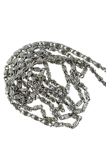 Silvertone Overhead Necklace 24 Inch Cameo Pendant 1.75"