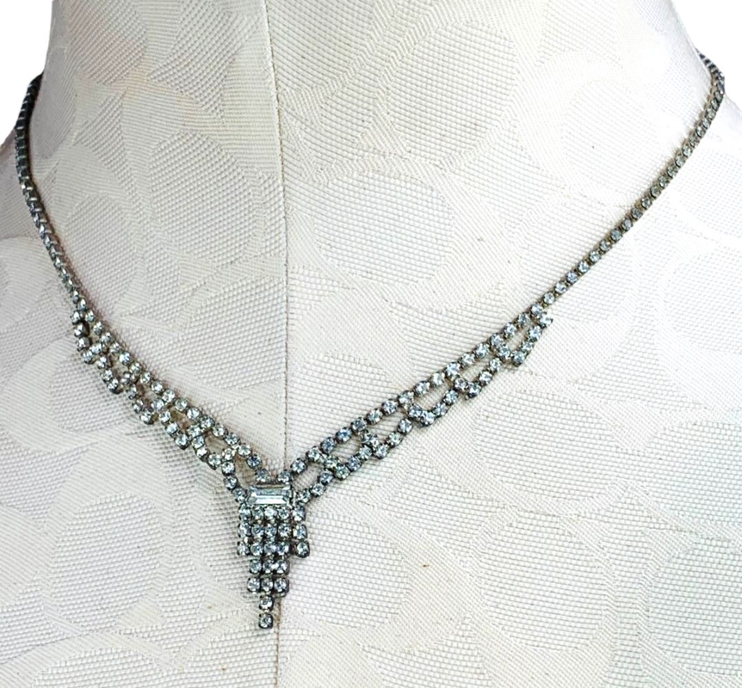 Vintage Rhinestone Swag Necklace 16.5 Inch Silvertone Hook Clasp
