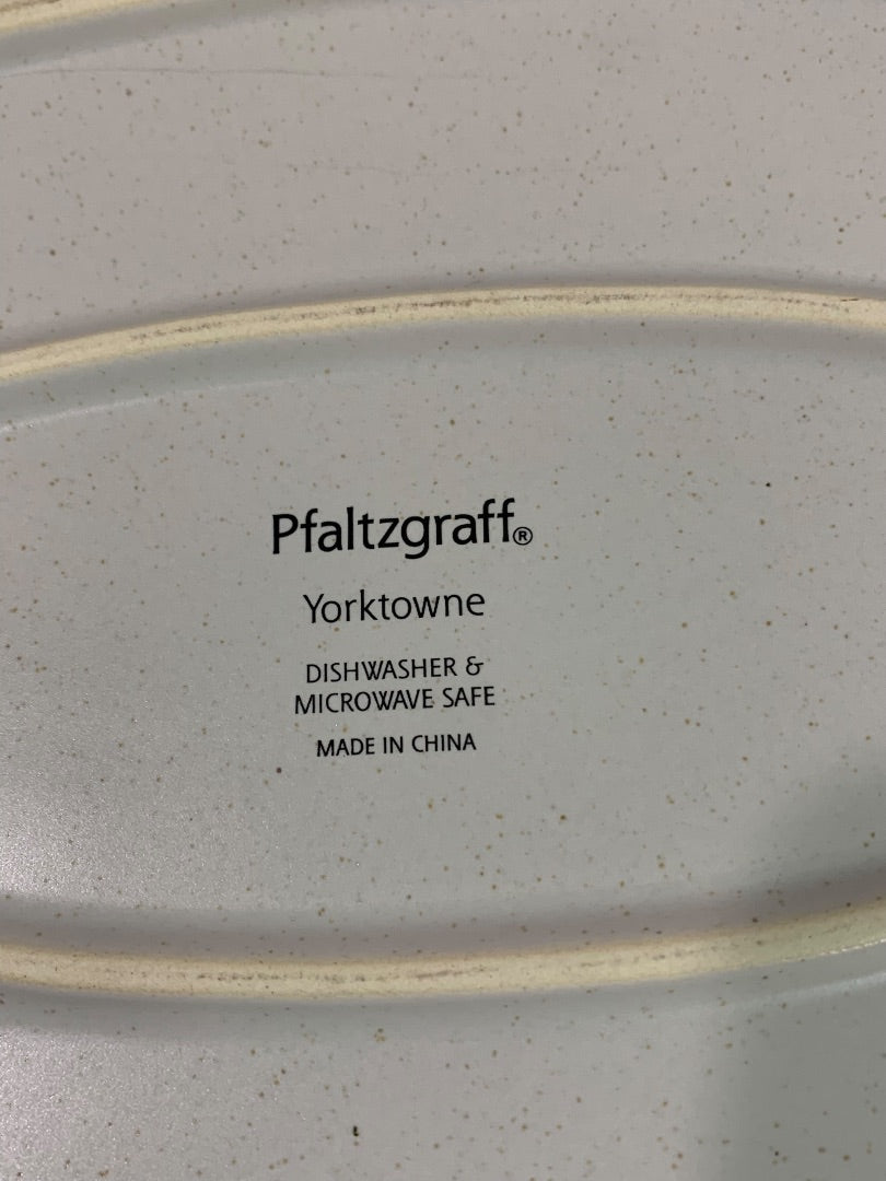 Pfaltzgraff Yorktowne Stoneware 14" Serving Dish Platter Dishwasher Microwave Safe