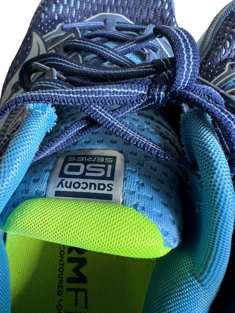 9.5 Saucony Hurricane ISO 5 Everrun Running Sneaker Blue Women's