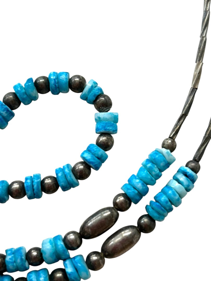 Vintage Silvertone Teal Beaded Necklace Barrel Clasp 18 Inch