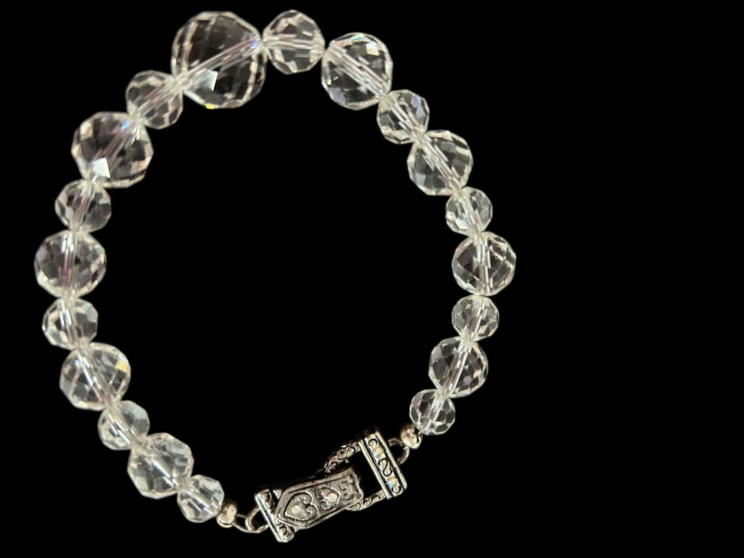 Faceted Clear Crystal Bracelet Silvertone Foldover Magnetic Clasp 9 Inch