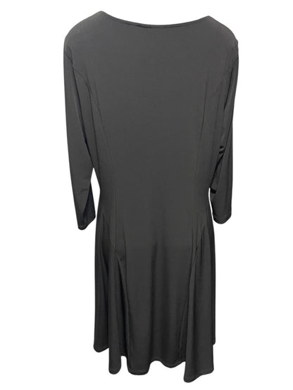 Large Susan Graver Pull Over Liquid Knit Enamel Detail Dress Blacck