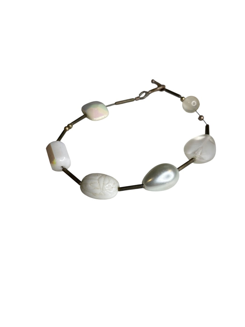 Silvertone and White Beaded Bracelet Toggle Clasp 7.5"