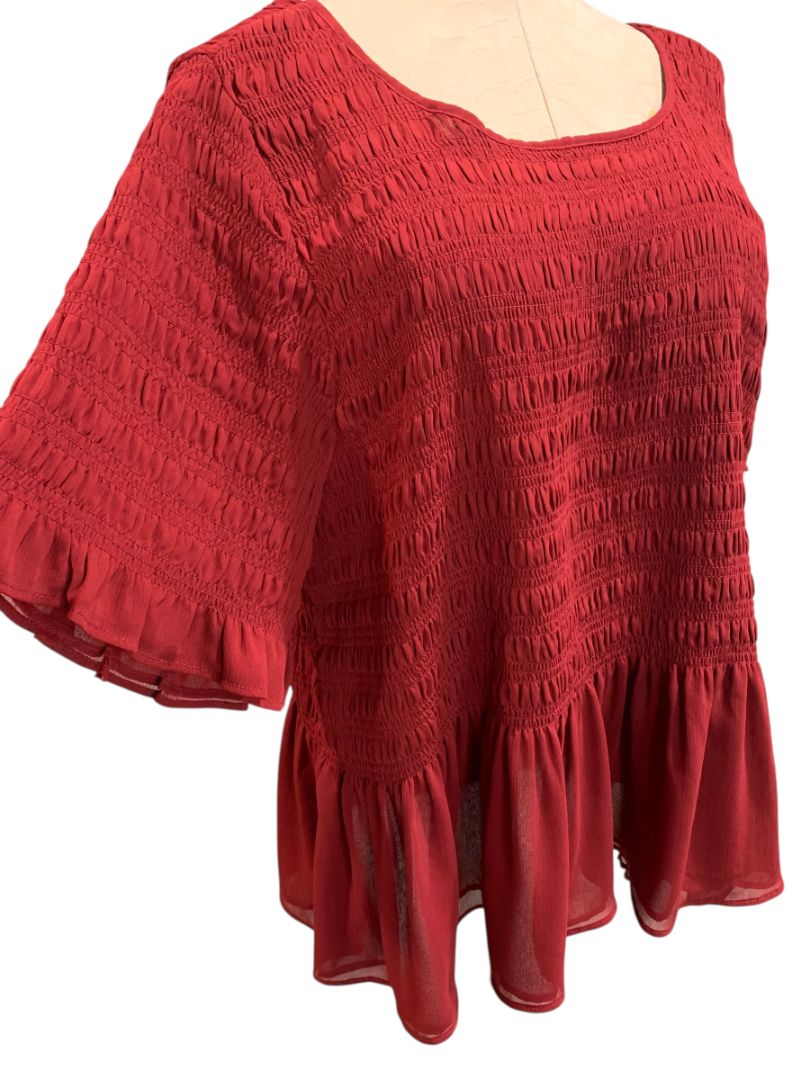 Size 4X Torrid Womens Burgundy Smocked Short Sleeve Pullover Blouse