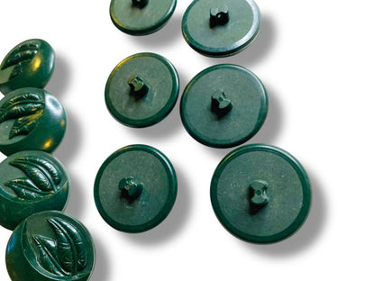 Lot of 10 Midcentury Buttons Assorted Dark Green Plastic Fern Leaf  1"