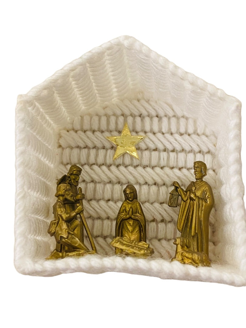 Vintage Cross Stitch Dimensional Manger Nativity Set Tabletop 3.5"h x 3"w Plastic Figures