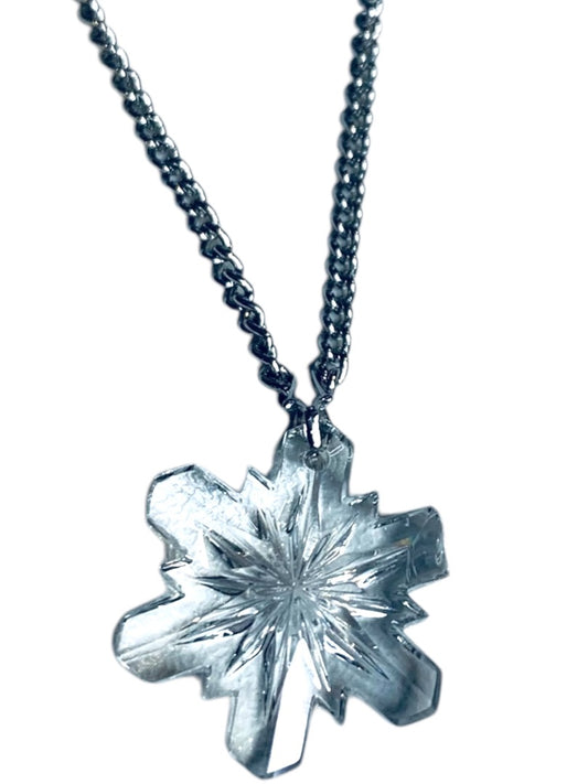 Vintage Silvertone Necklace Acrylic Clear Snowflake Pendant 18 or 20 Inch