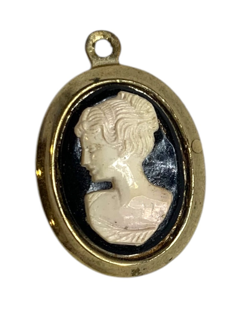 Cameo Pendant Charm Goldtone Black 1 Inch Costume Jewelry