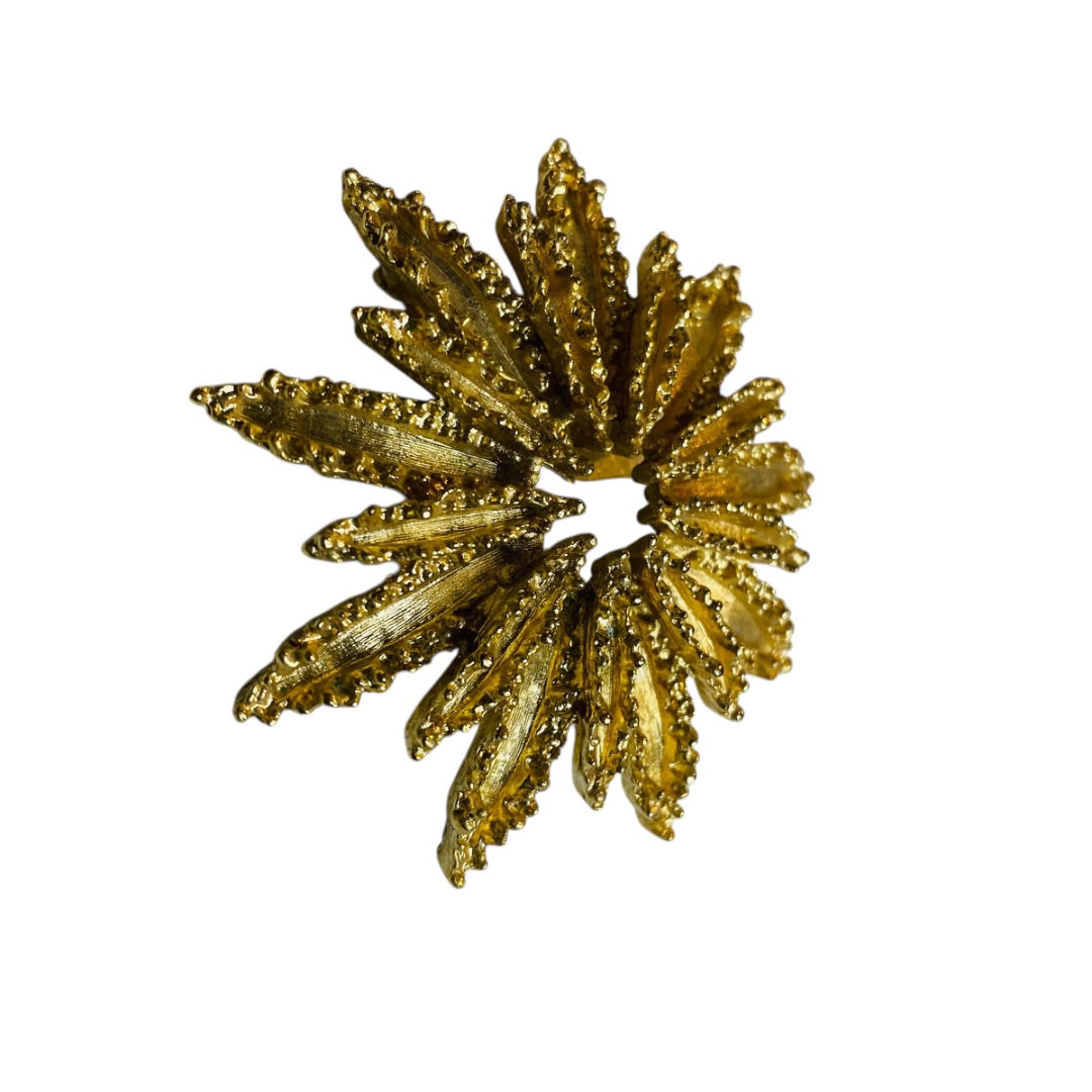 Signed Avon Vintage Textured Flower Brooch Pin 2.4 Inch Diameter