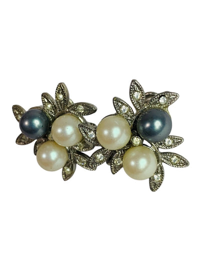 Silvertone Non-Pierced Screwback Earrings Faux Pearl Cluster 1 Inch