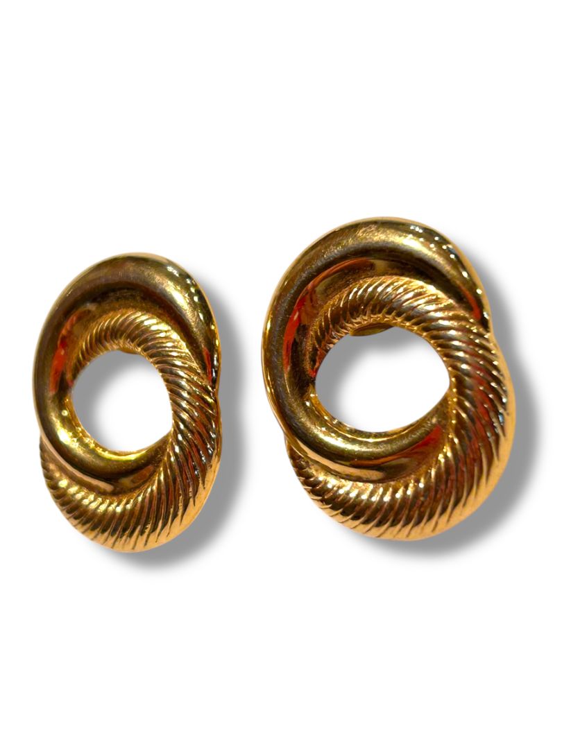 Goldtone Post Pierced Earrings Circle Design Smooth Textured 1" Diameter
