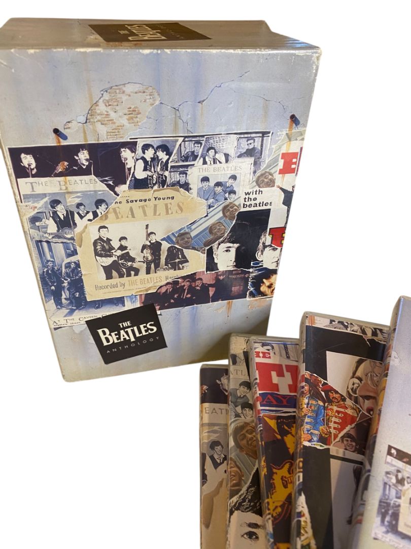 The Beatles Anthology DVD Box Set of 5 Apple